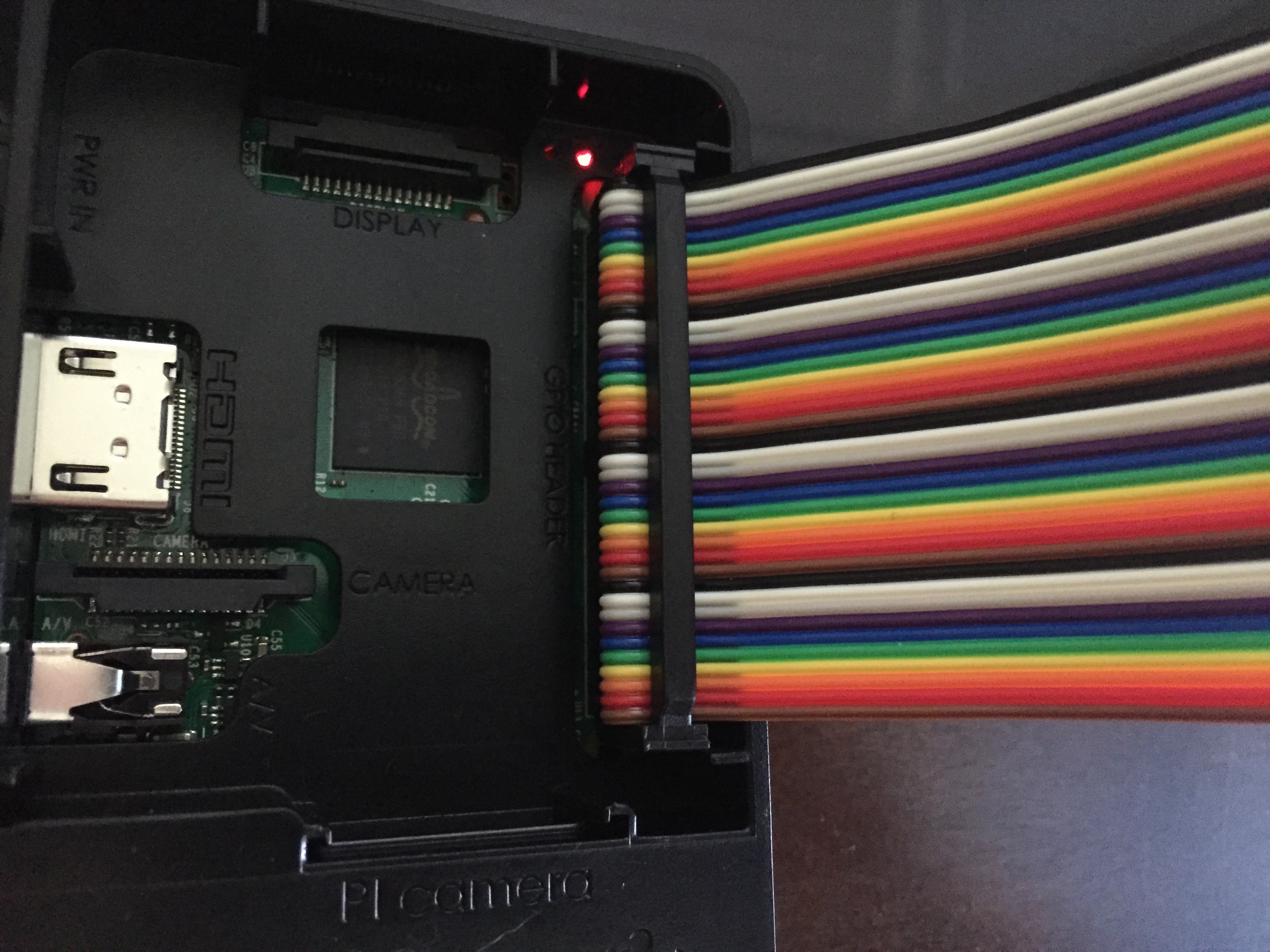 ../../_images/_making_a_led_light_blink_part_i_pi_to_ribbon_cable.jpg